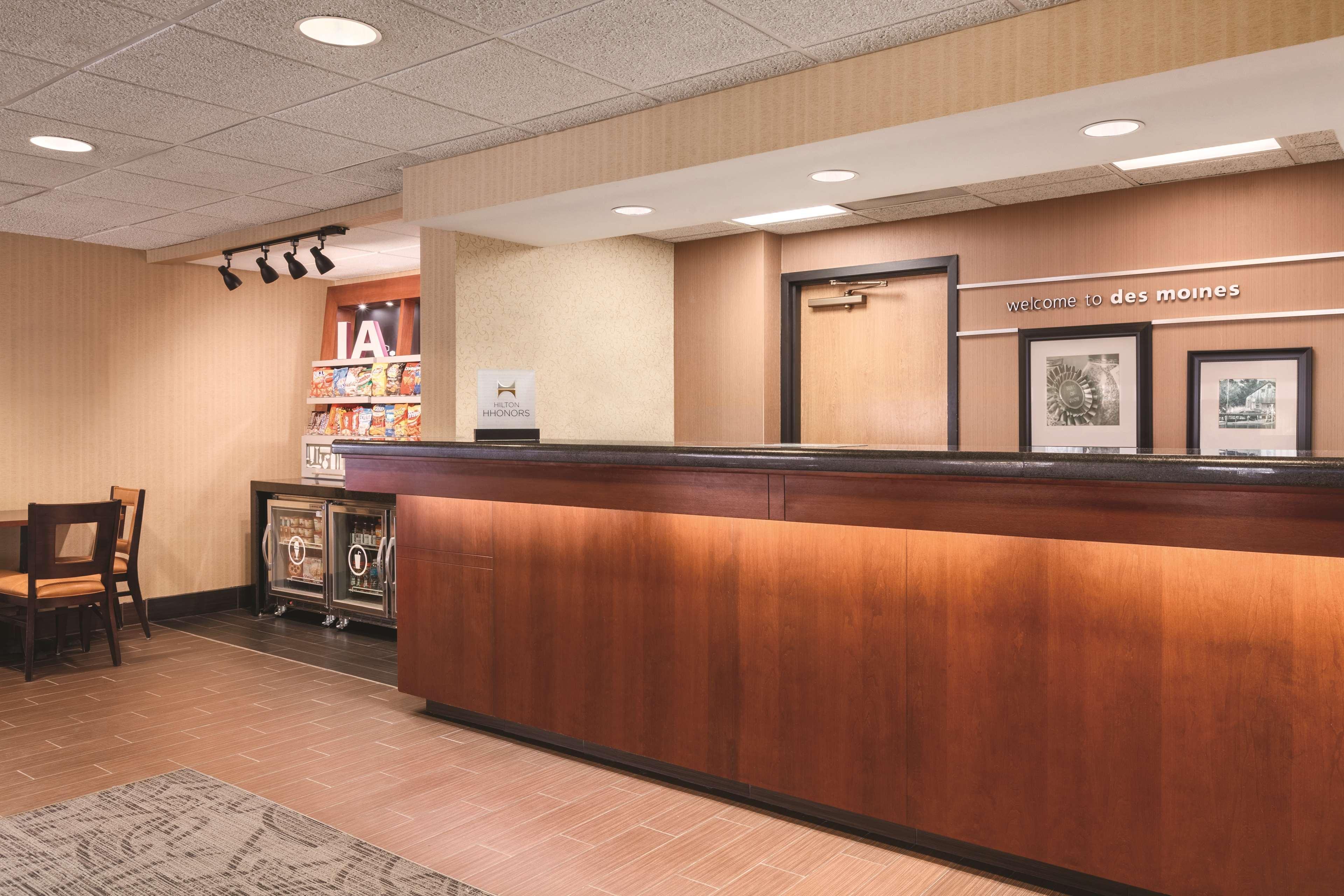 Hampton Inn Des Moines-Airport Extérieur photo