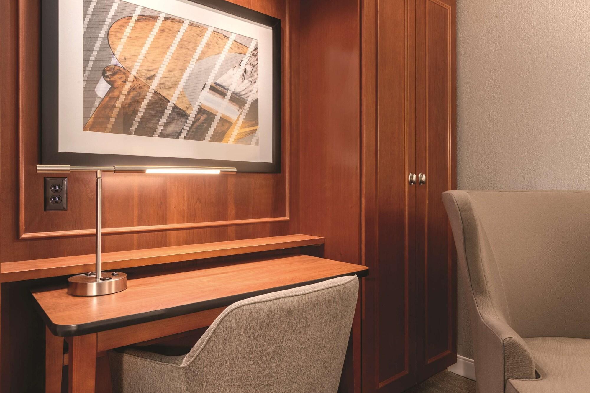 Hampton Inn Des Moines-Airport Extérieur photo